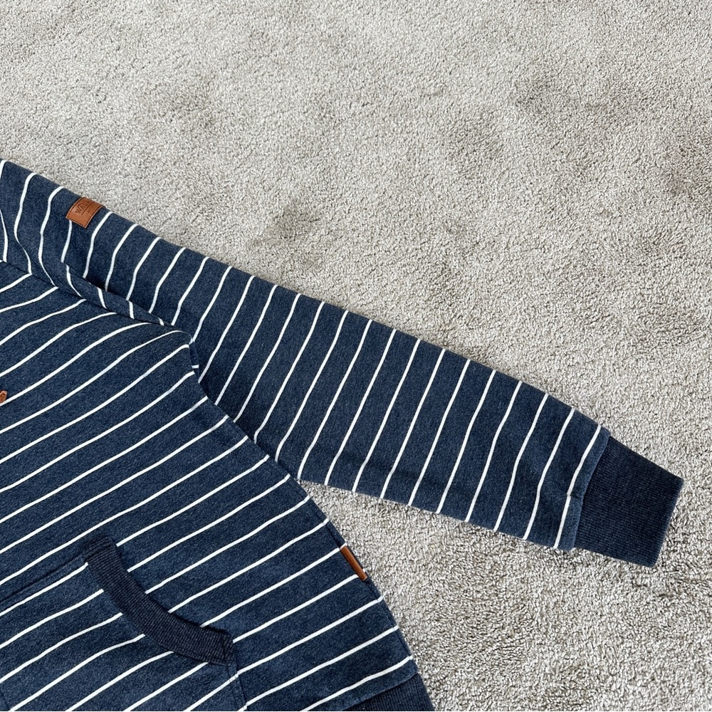 SOLD | Wanakome Women’s Hera Zip Up Sweatshirt Hooded Longsleeve in Navy Stripe - Picture 7 of 16
